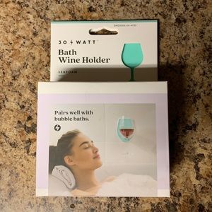 💛 3 for $15 30 Watt Bath Wine Holder